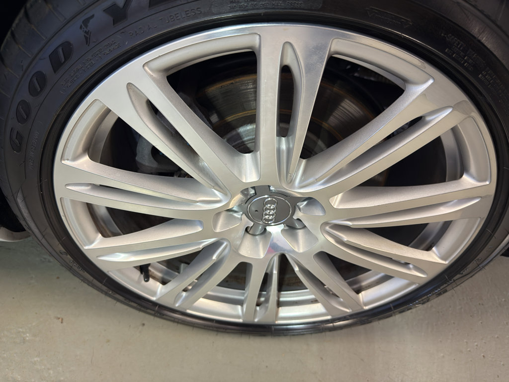 Used 2016 Audi A8 L TDI w/ Executive Package image 36