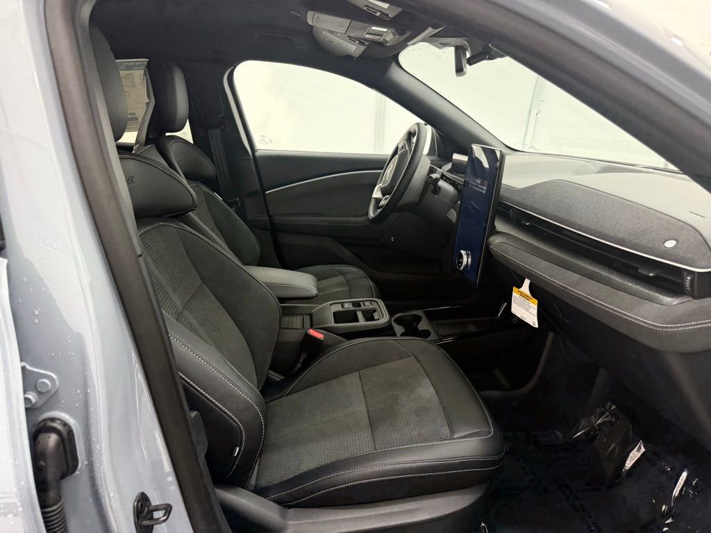 New 2025 Ford Mustang Mach-E GT w/ Interior Protection Package image 18