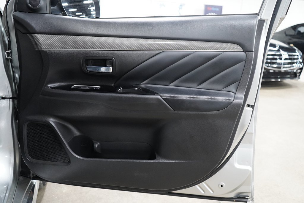 Used 2022 Mitsubishi Outlander SEL AWD/4WD image 30