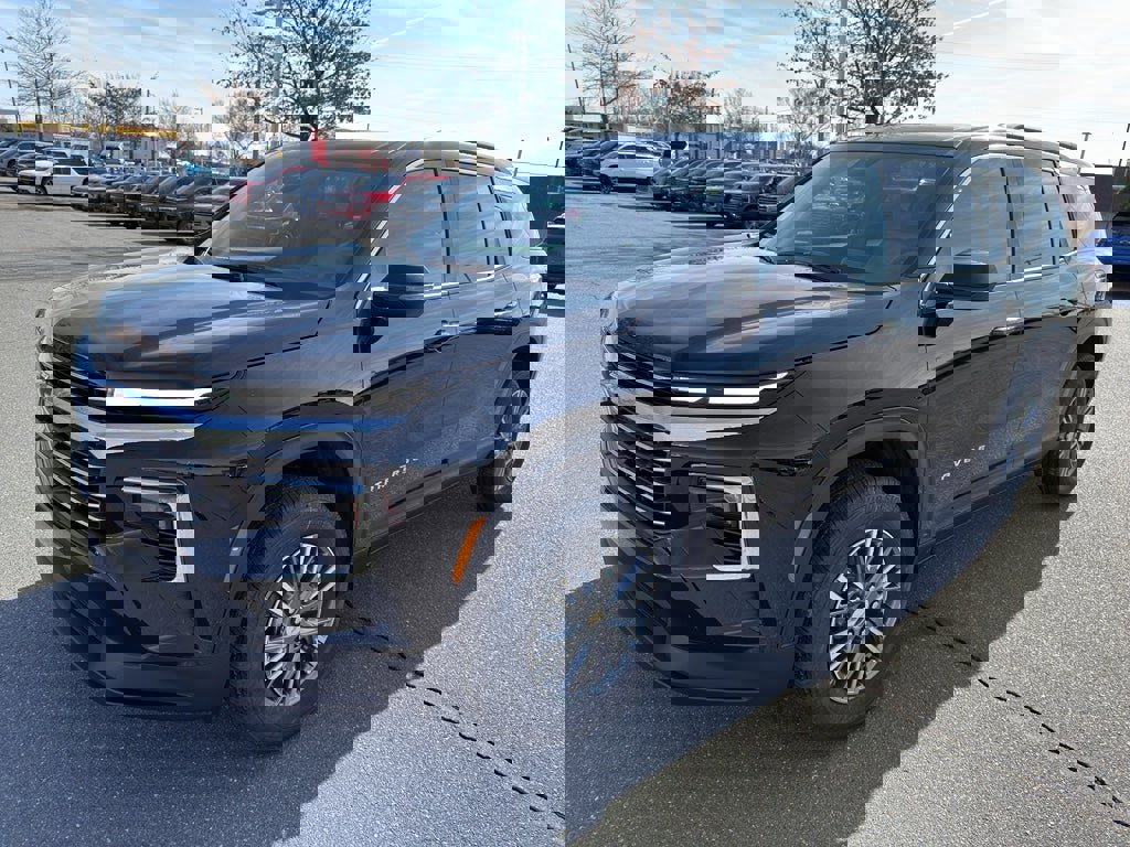 New 2026 Chevrolet Traverse LT image 3