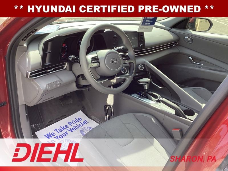Certified 2023 Hyundai Elantra SE FWD image 18