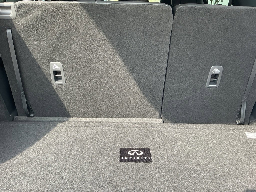 New 2026 INFINITI QX60 Luxe w/ Family Package image 31