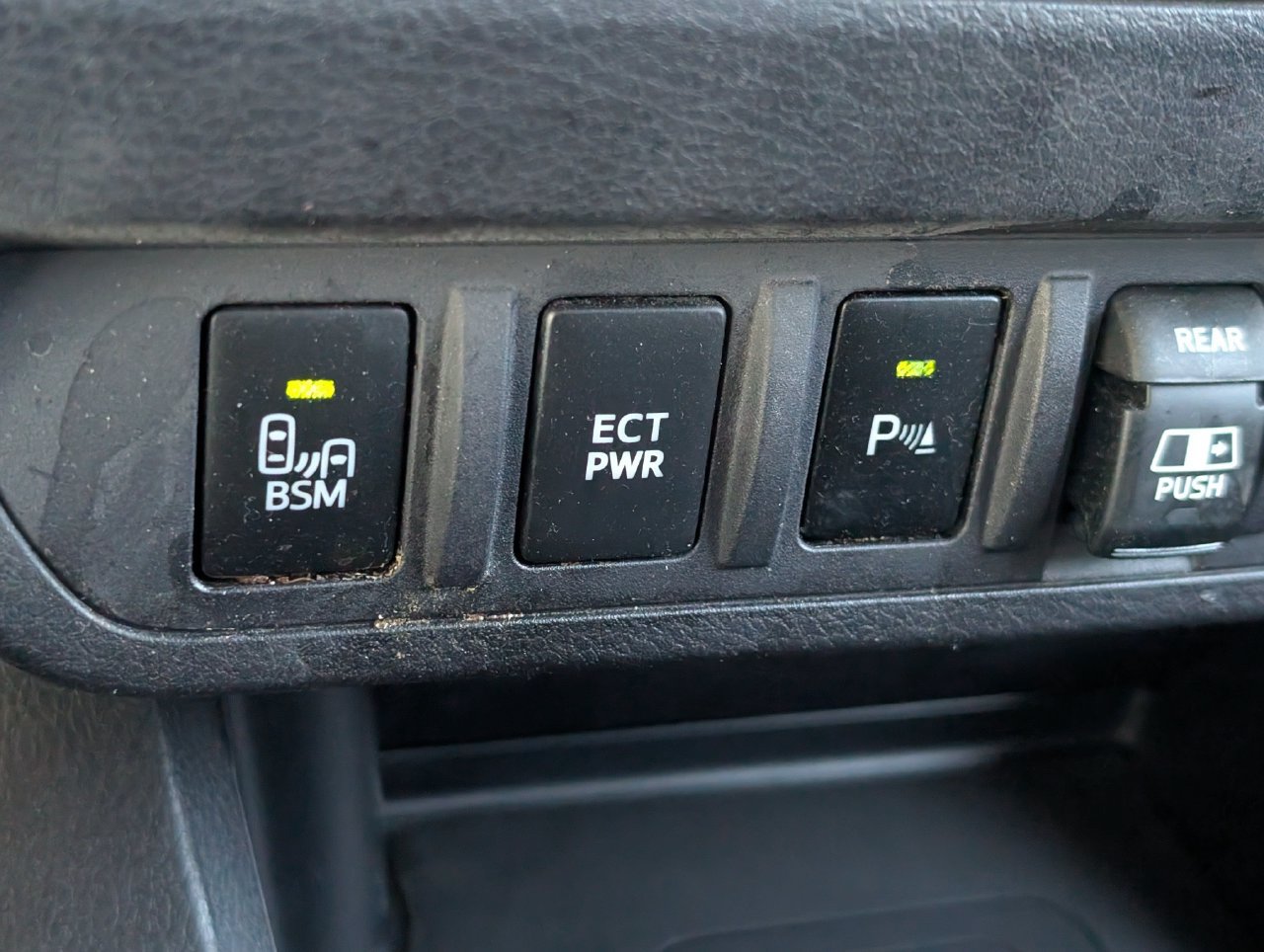 Used 2018 Toyota Tacoma TRD Sport w/ Technology Package RWD image 19