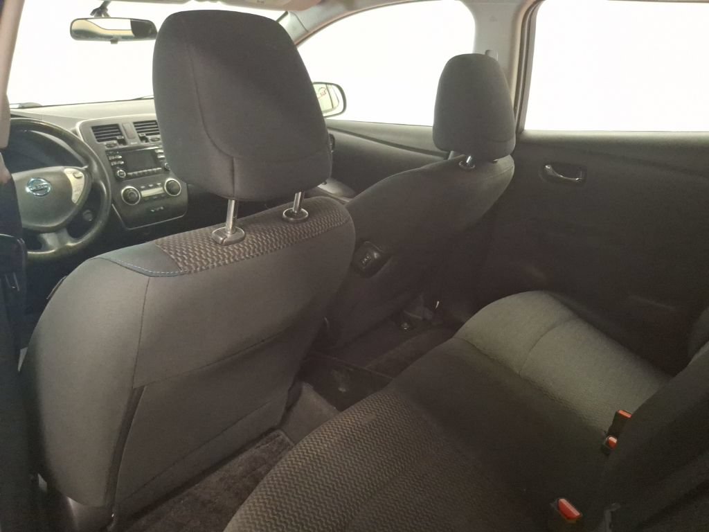 Used 2015 Nissan Leaf S w/ Charge Package FWD image 14