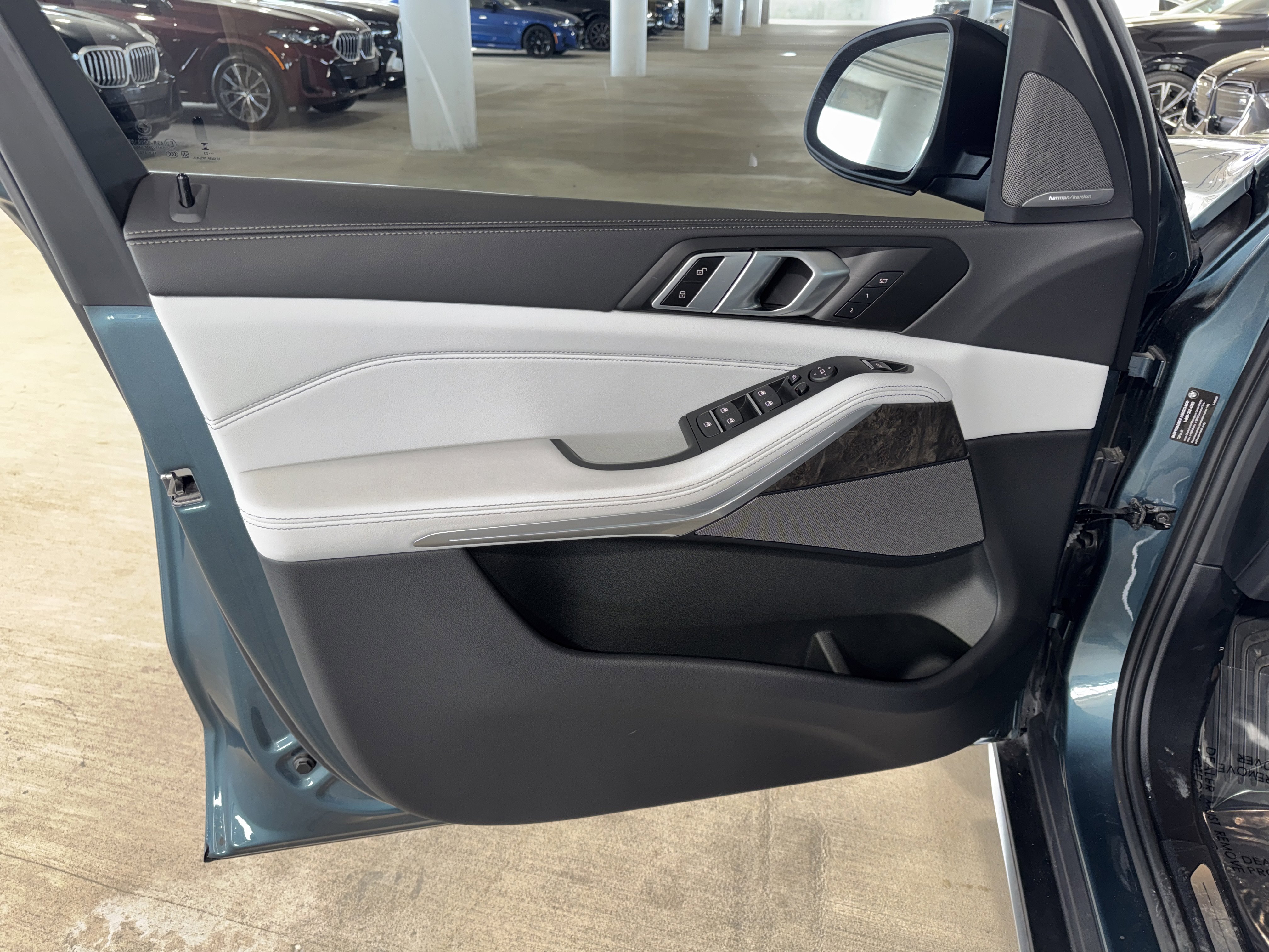 Certified 2024 BMW X5 sDrive40i w/ Premium Package image 17