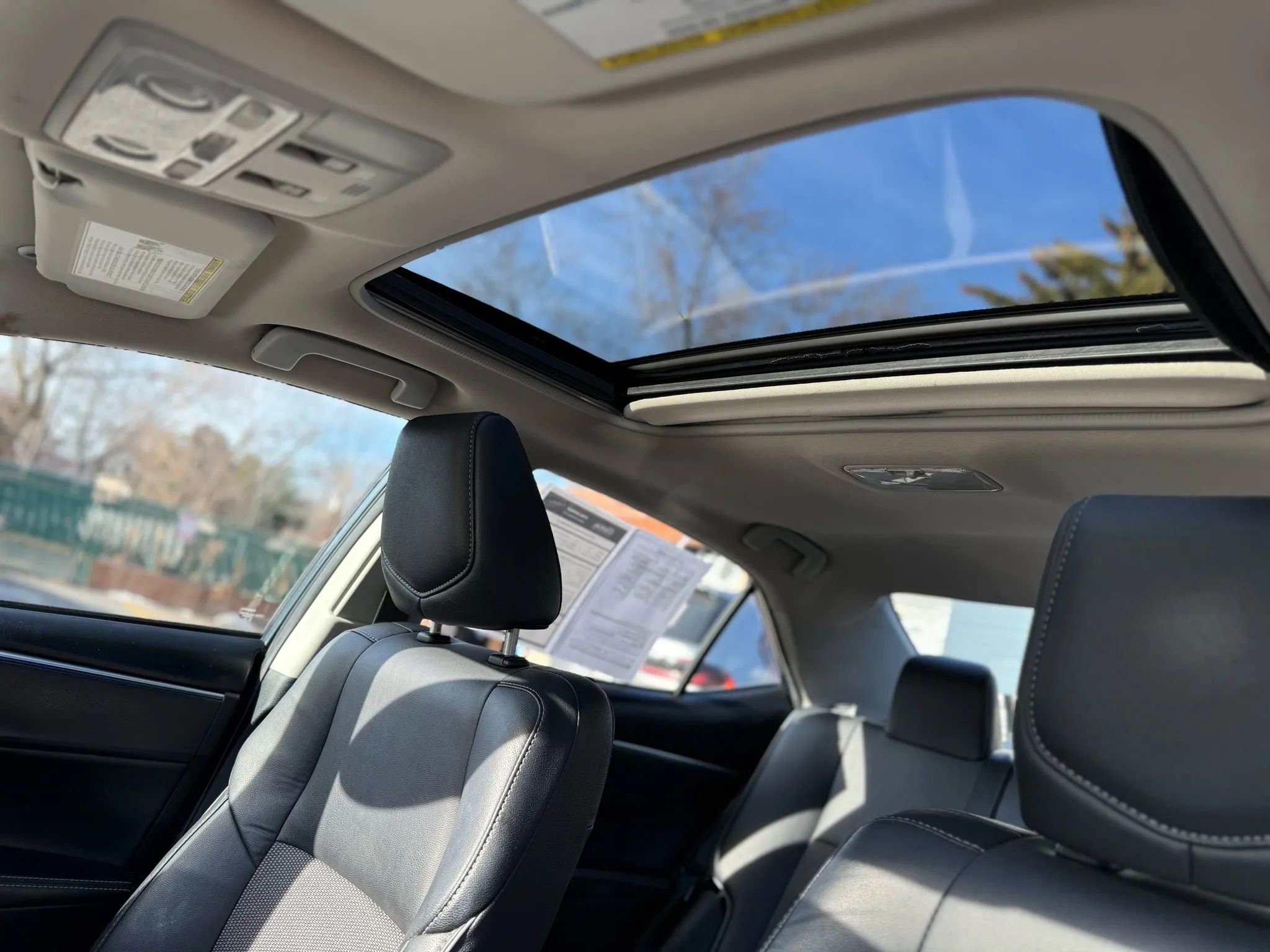 Used 2015 Toyota Corolla S image 18