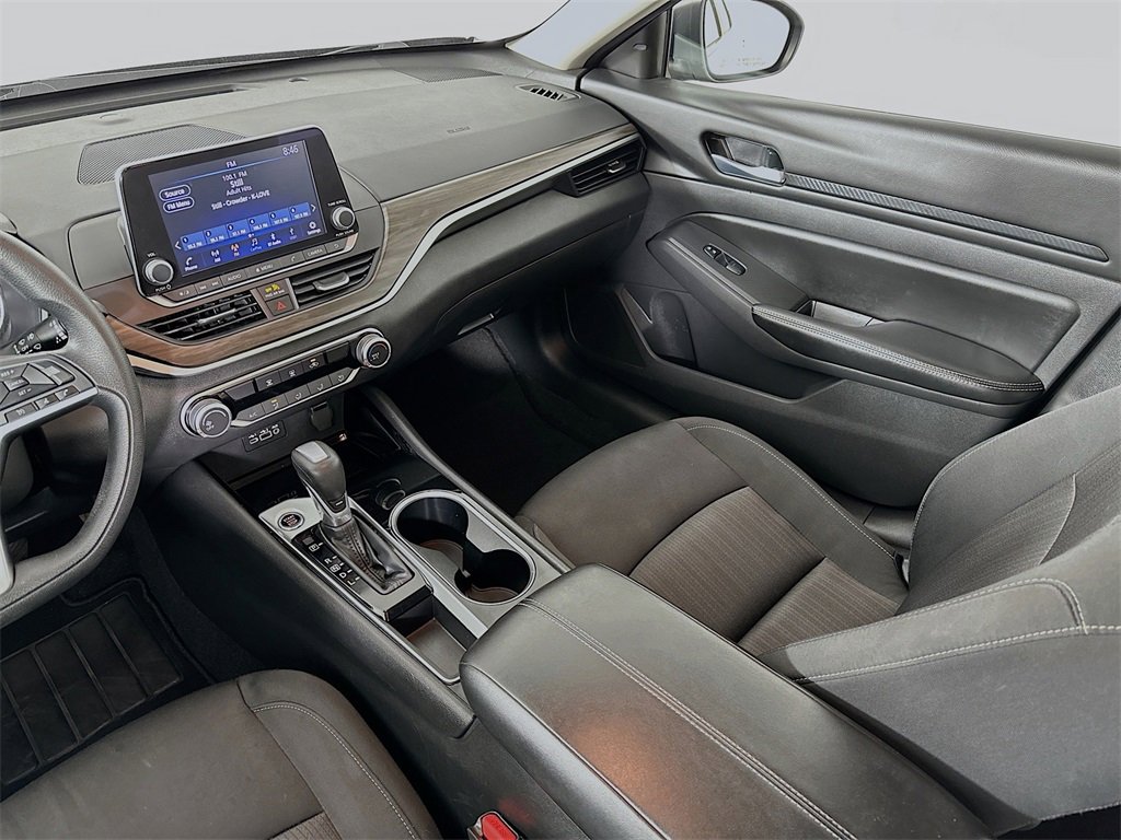 Used 2024 Nissan Altima 2.5 SV image 23