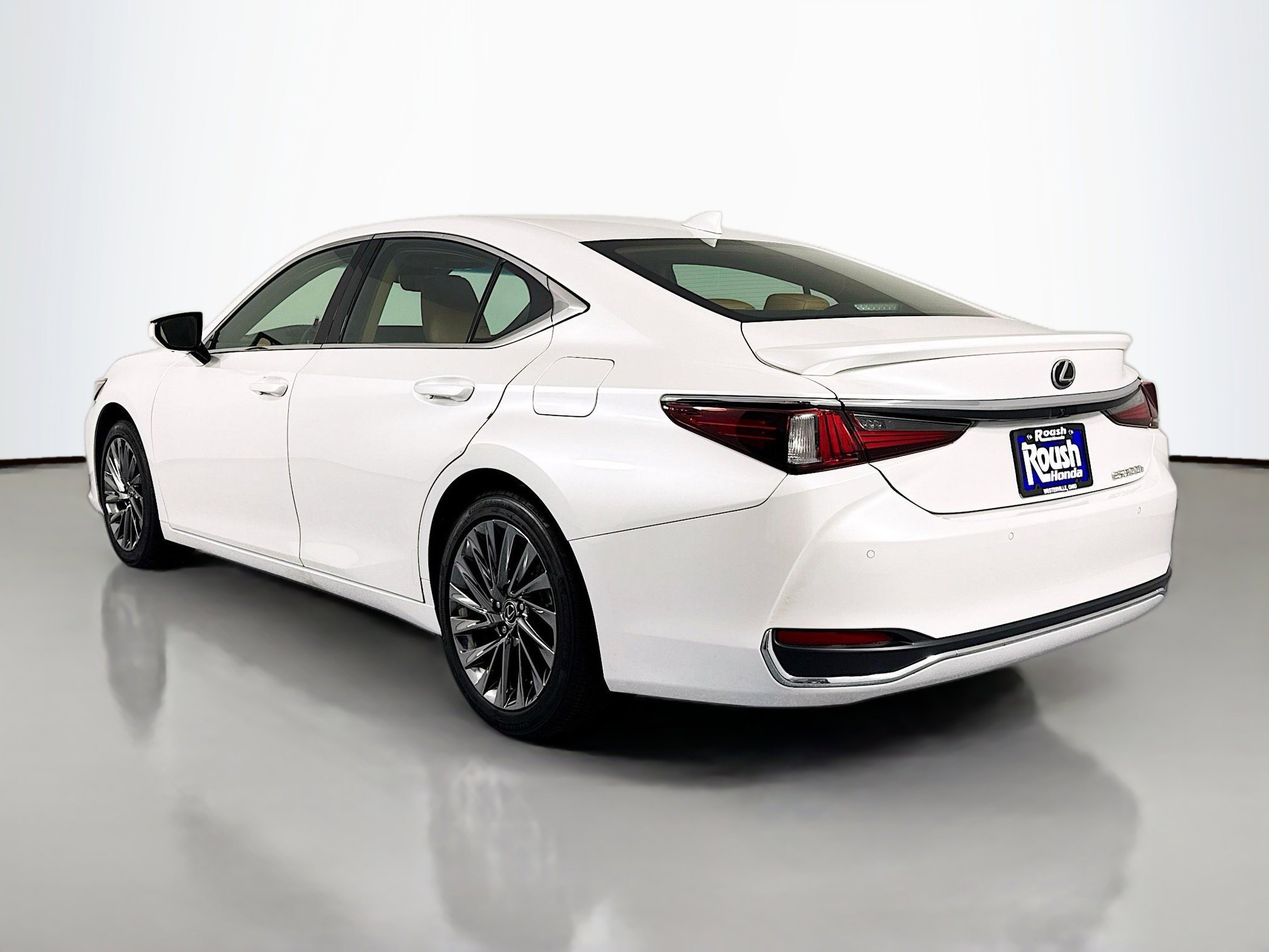 Used 2024 Lexus ES 300h ES 300h Luxury image 7