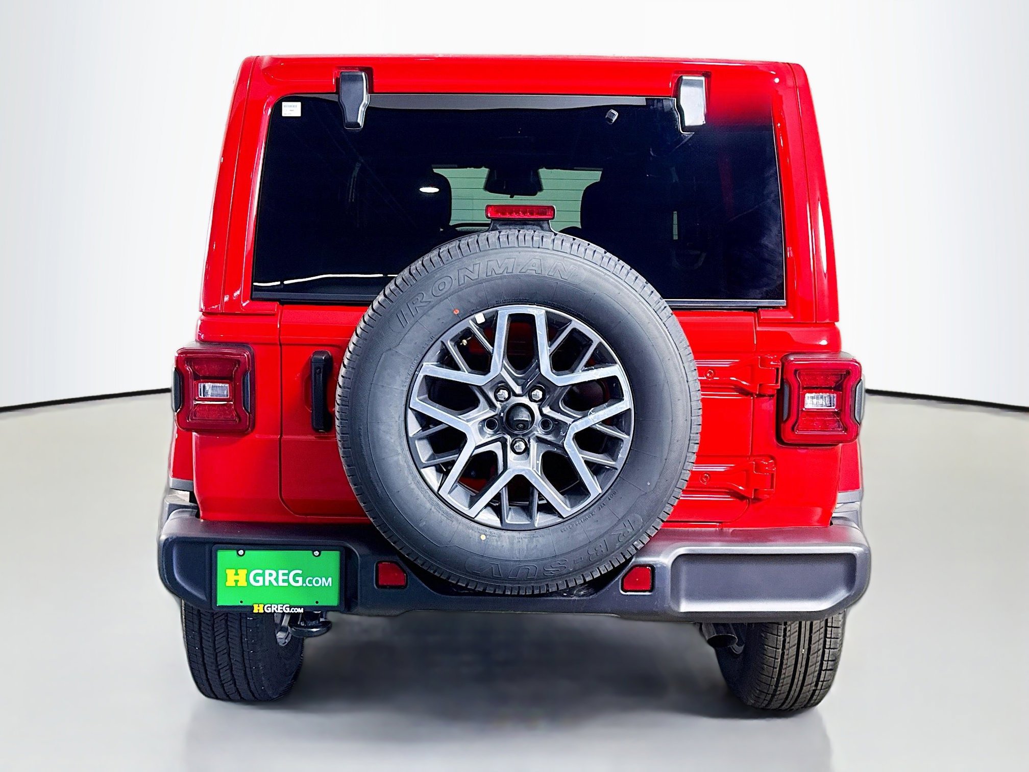 Used 2025 Jeep Wrangler Sahara image 8