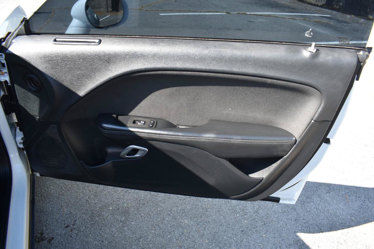 Used 2016 Dodge Challenger SXT w/ Blacktop Package RWD image 18