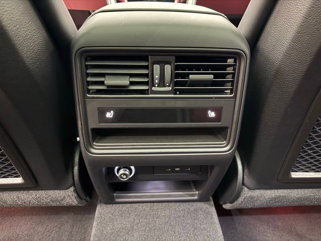 Used 2025 Porsche Cayenne S image 29