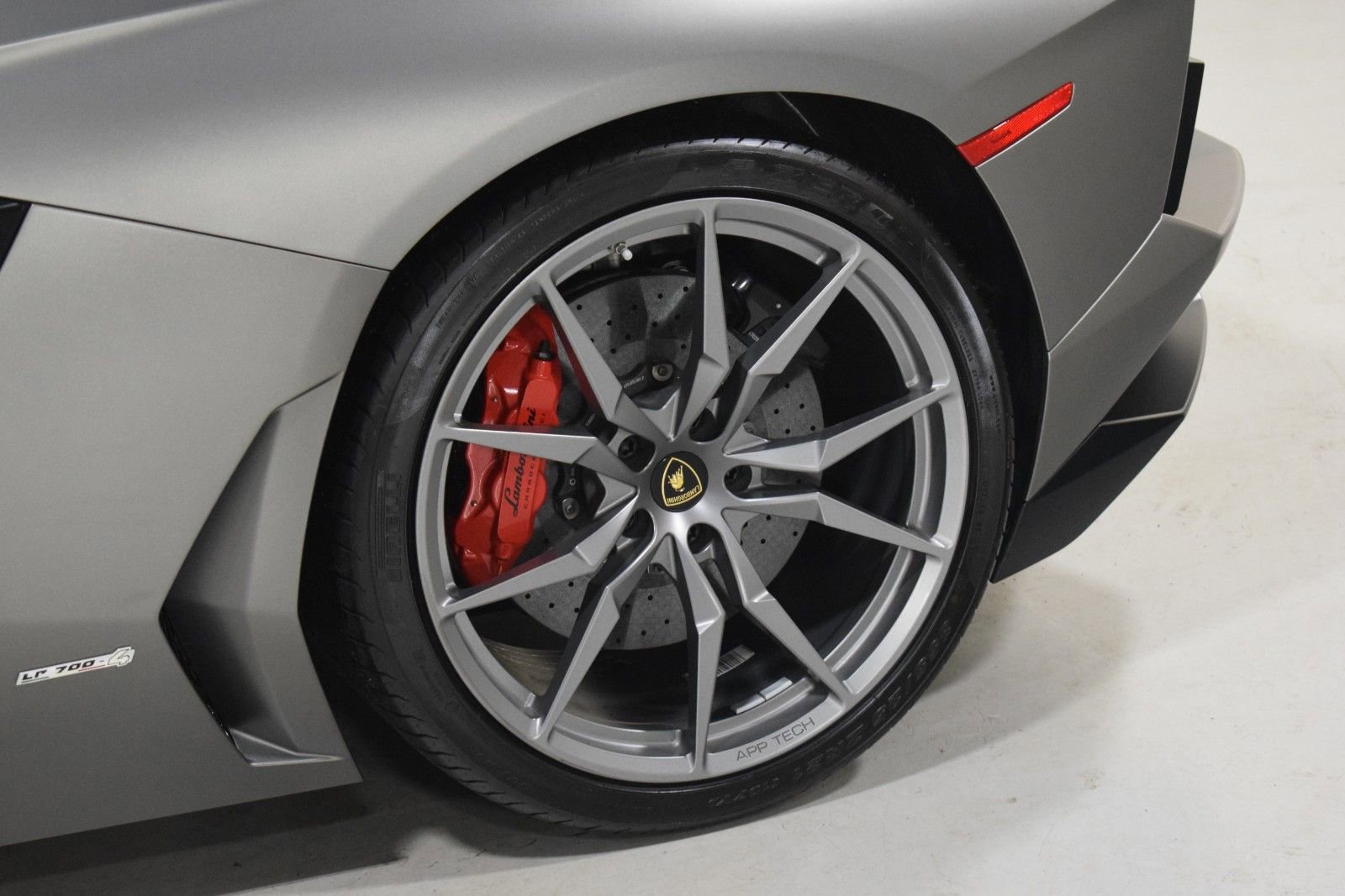 Used 2016 Lamborghini Aventador LP 700-4 AWD/4WD image 7