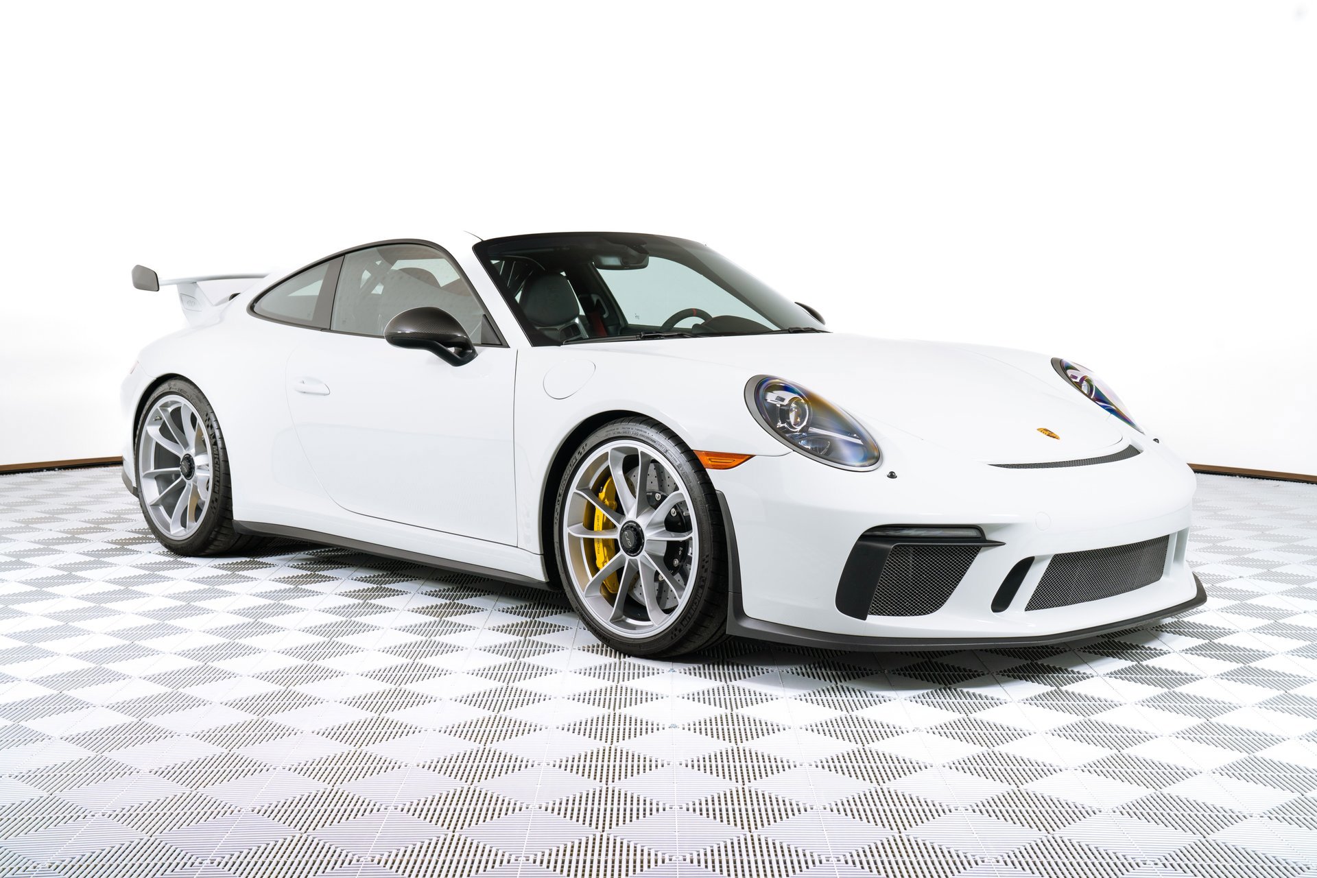 Used 2018 Porsche 911 GT3 image 1