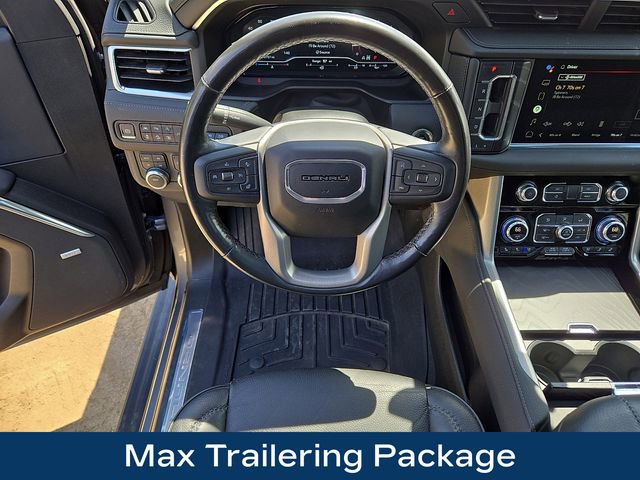 Used 2022 GMC Yukon Denali w/ Denali Premium Package AWD/4WD image 3
