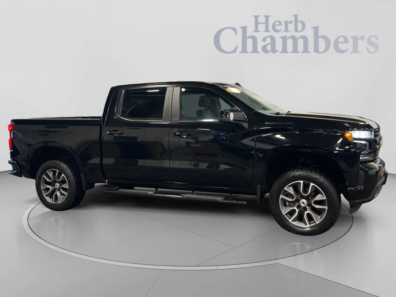 Used 2021 Chevrolet Silverado 1500 RST w/ Convenience Package II AWD/4WD image 5