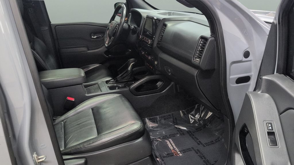 Used 2022 Nissan Frontier PRO-4X AWD/4WD image 23