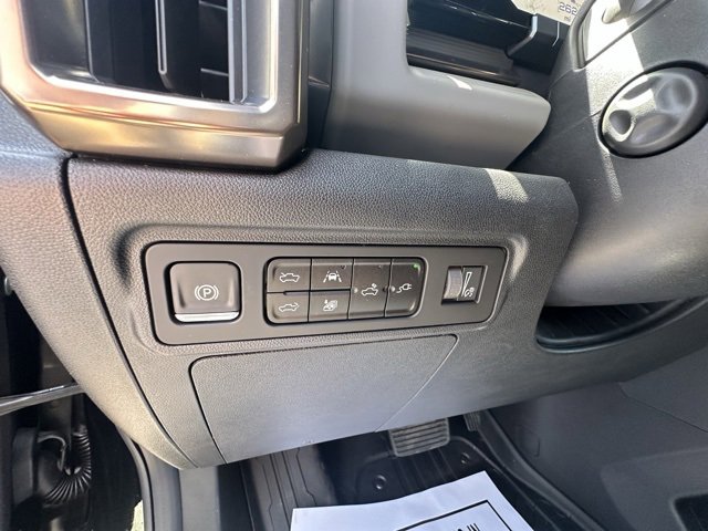 New 2025 GMC Hummer EV 2X image 16