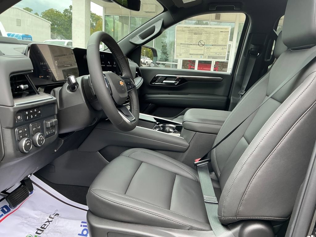 New 2026 Chevrolet Suburban LT w/ Comfort Package image 9