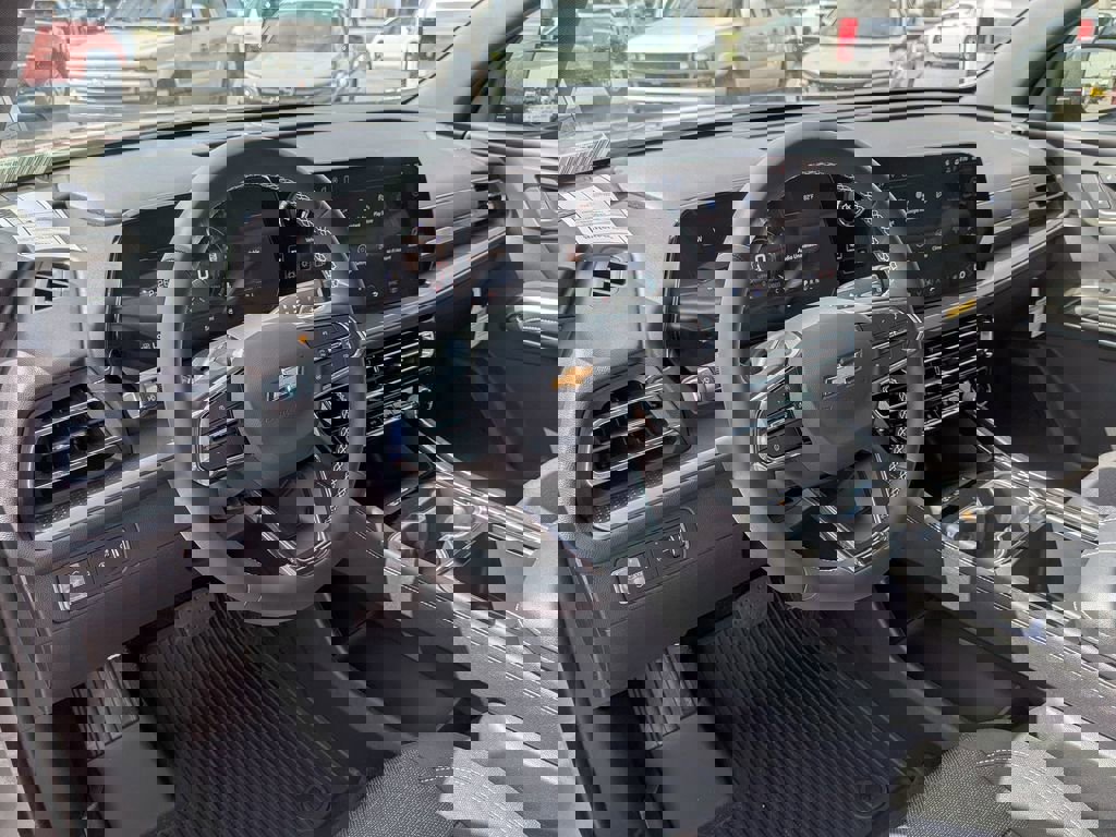 New 2026 Chevrolet Traverse LT w/ Sun and Wheel Package image 28