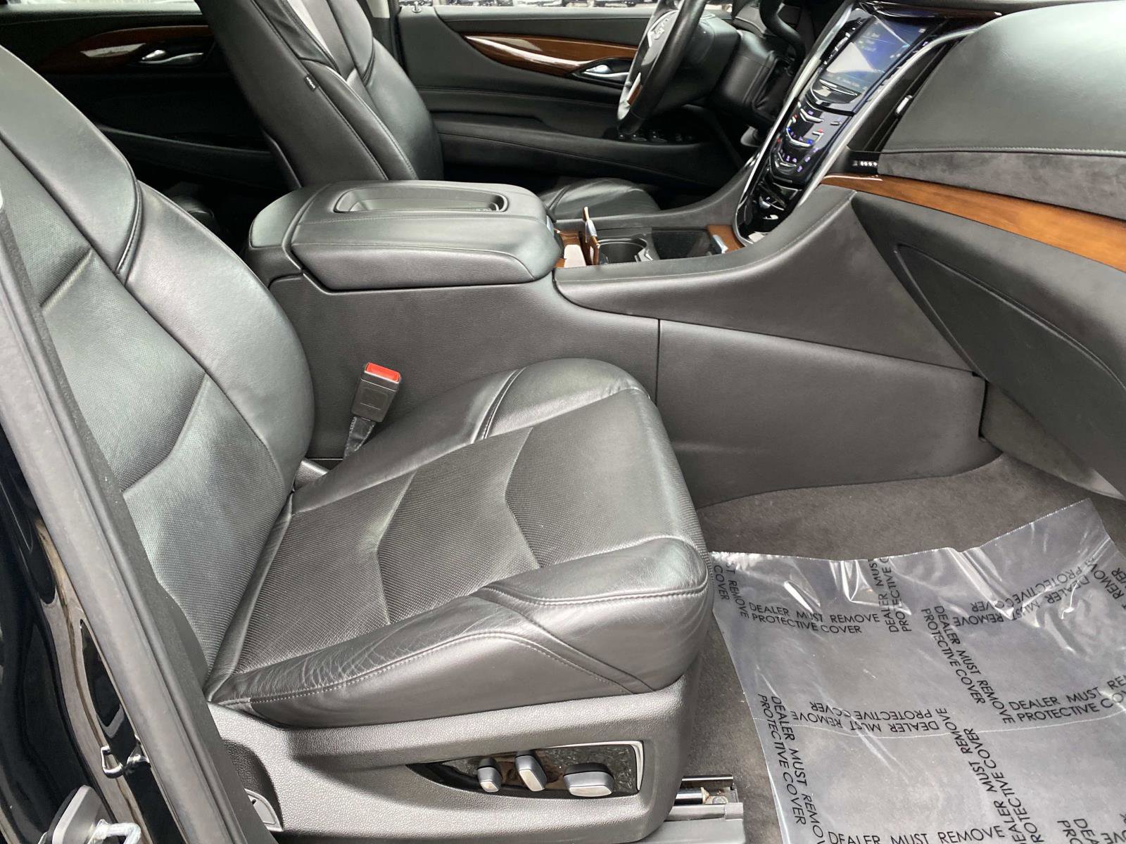 Used 2020 Cadillac Escalade ESV Luxury image 26