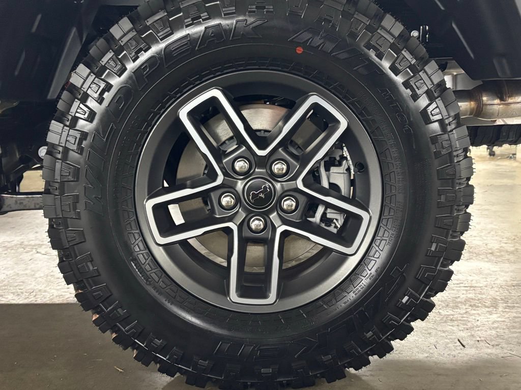 New 2026 Jeep Gladiator Mojave w/ Technology Group AWD/4WD image 9