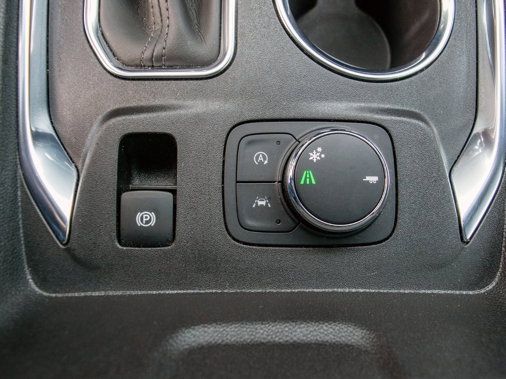 Used 2023 Chevrolet Traverse Premier w/ Redline Edition image 20