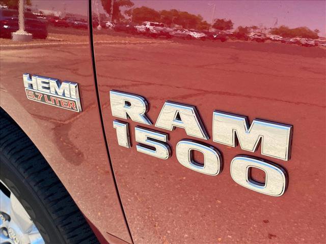 Used 2015 RAM 1500 Express RWD image 29