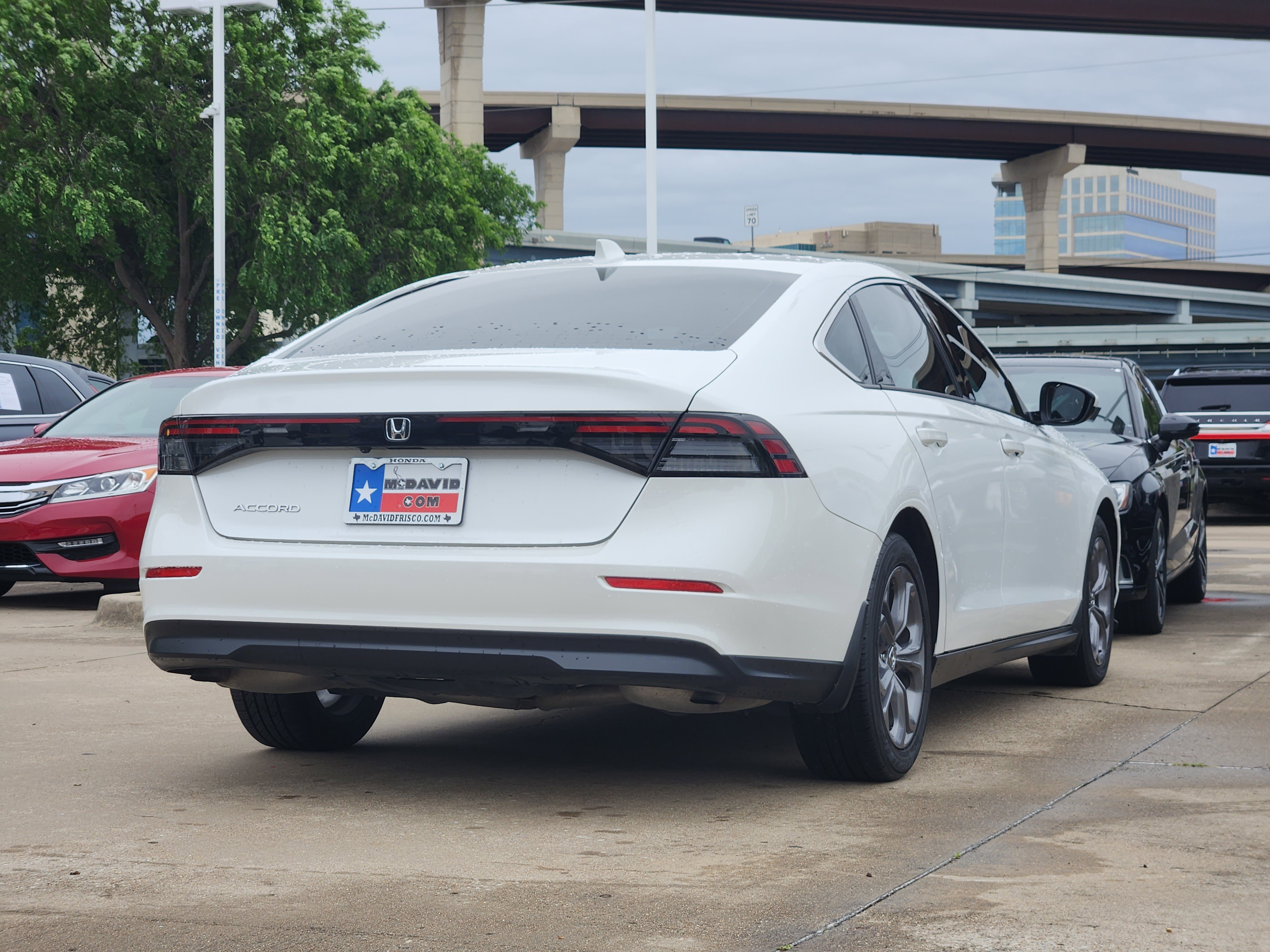 Used 2023 Honda Accord EX image 6