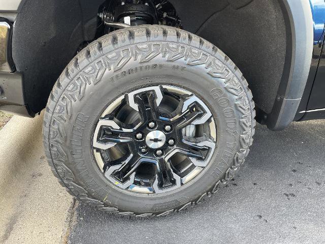 New 2026 Chevrolet Silverado 1500 ZR2 image 29