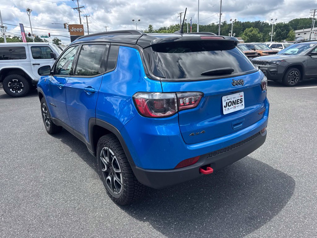New 2026 Jeep Compass Trailhawk AWD/4WD image 7