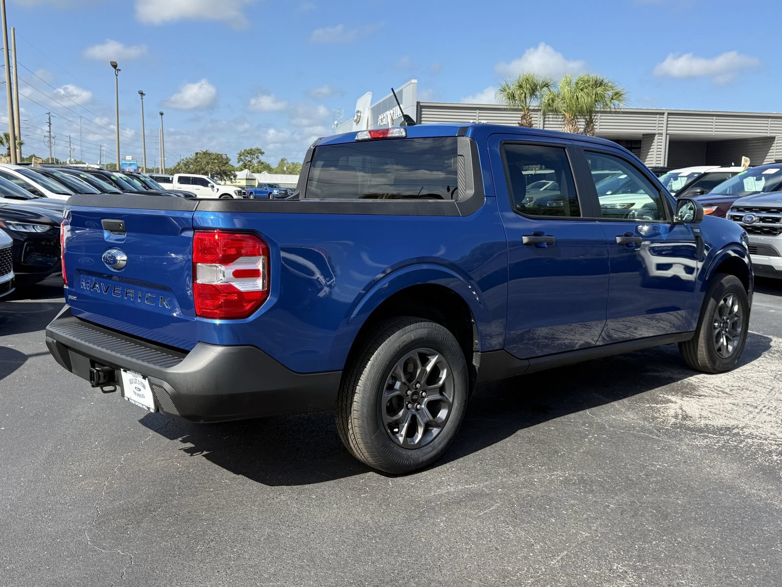 Certified 2024 Ford Maverick XLT FWD image 4