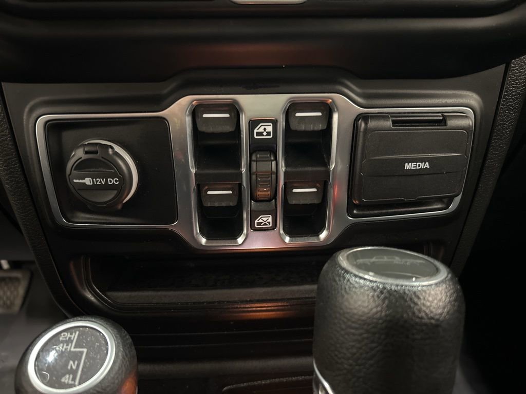 Used 2021 Jeep Gladiator Mojave AWD/4WD image 23
