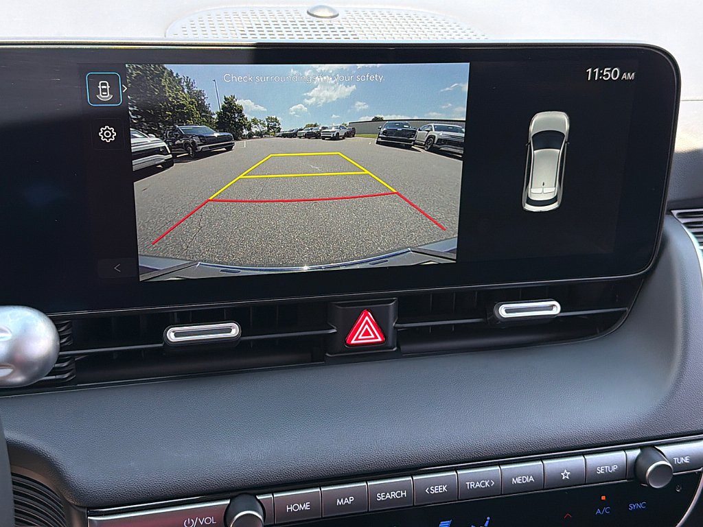 Certified 2025 Hyundai Ioniq 5 SE RWD image 14