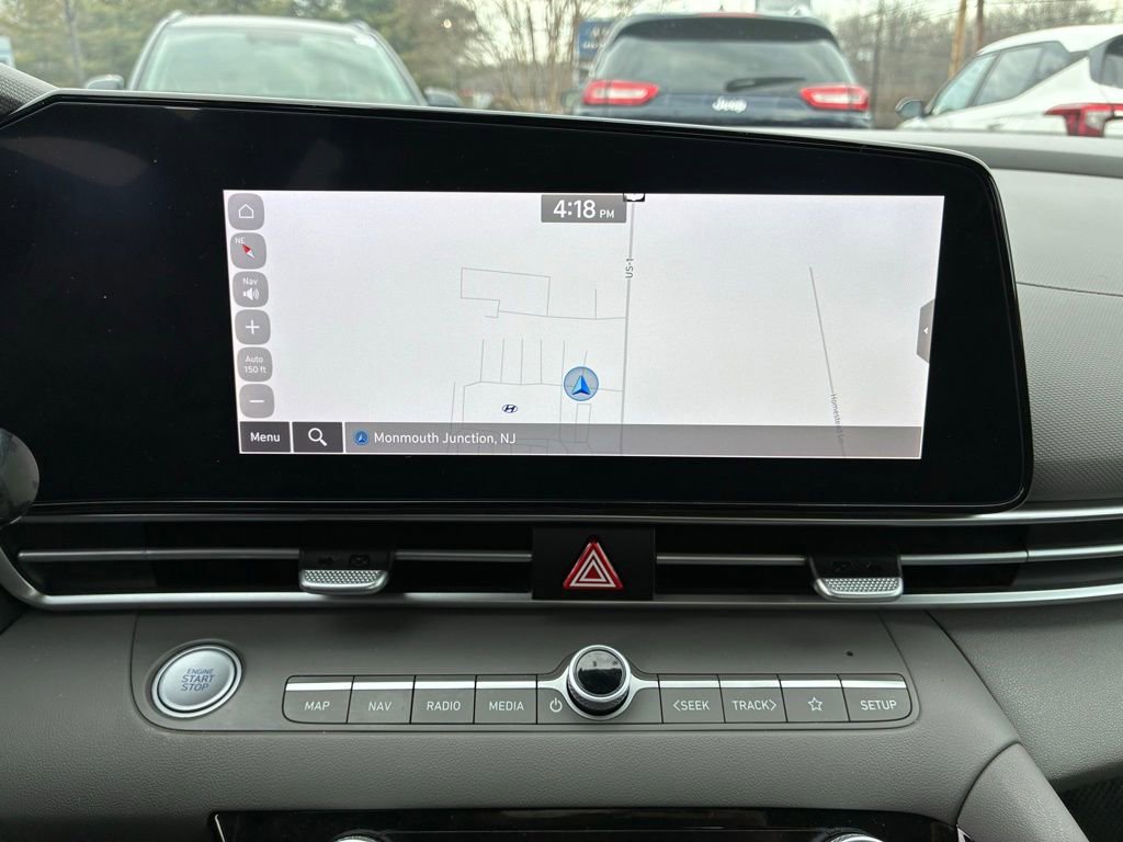 Used 2023 Hyundai Elantra SEL w/ Convenience Package FWD image 32