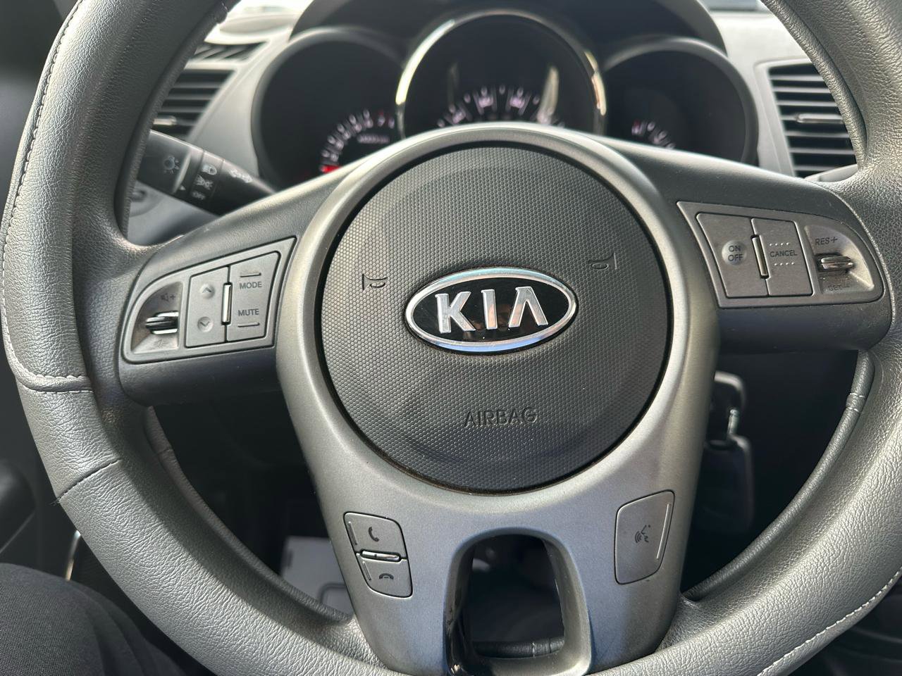 Used 2011 Kia Soul + image 17