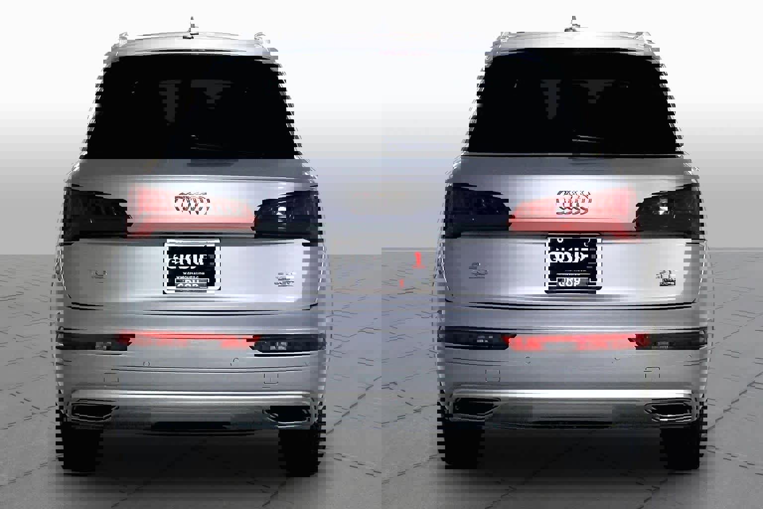 Used 2018 Audi Q5 2.0T Premium Plus w/ Premium Plus Package AWD/4WD image 4