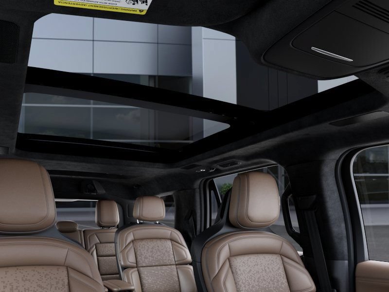New 2027 Lincoln Navigator Black Label AWD/4WD image 22