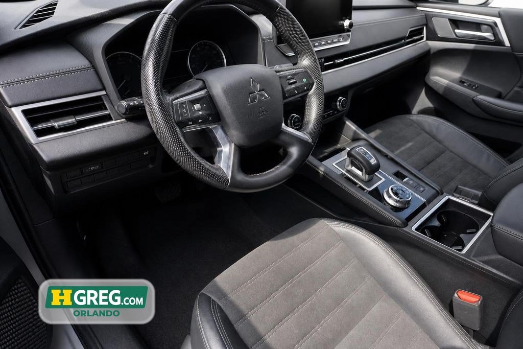 Used 2022 Mitsubishi Outlander SE AWD/4WD image 11