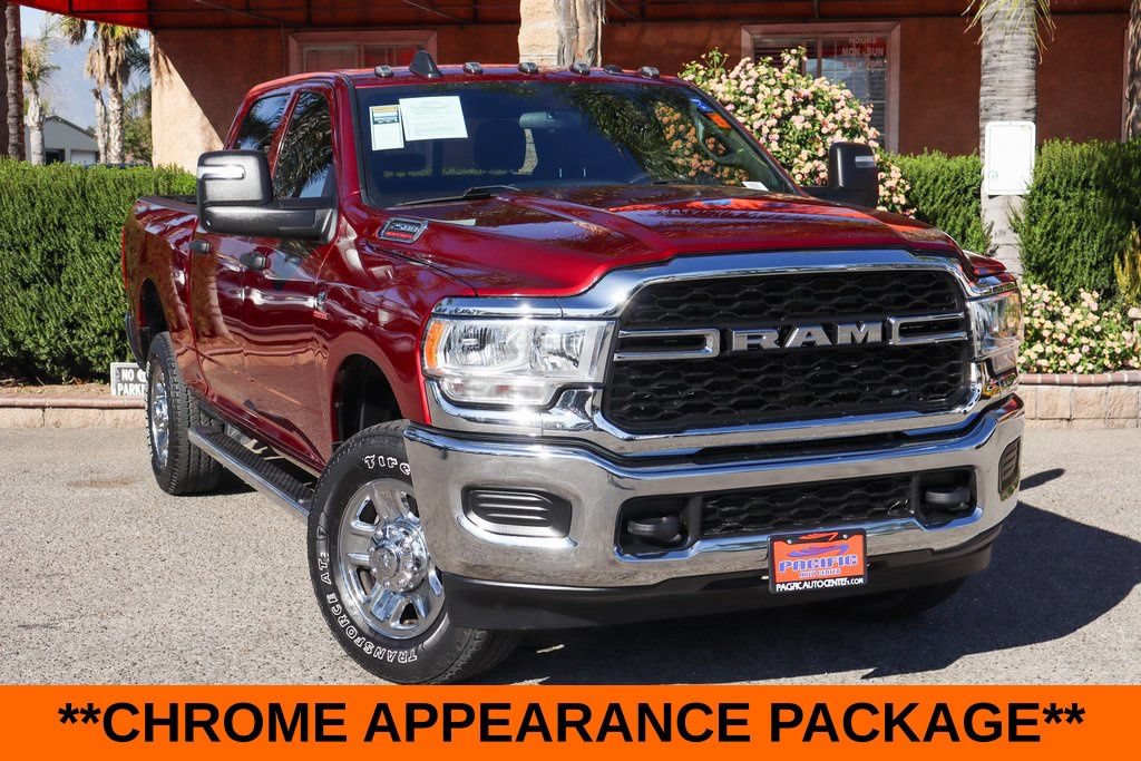 Used 2024 RAM 2500 Tradesman w/ Chrome Appearance Group AWD/4WD image 2