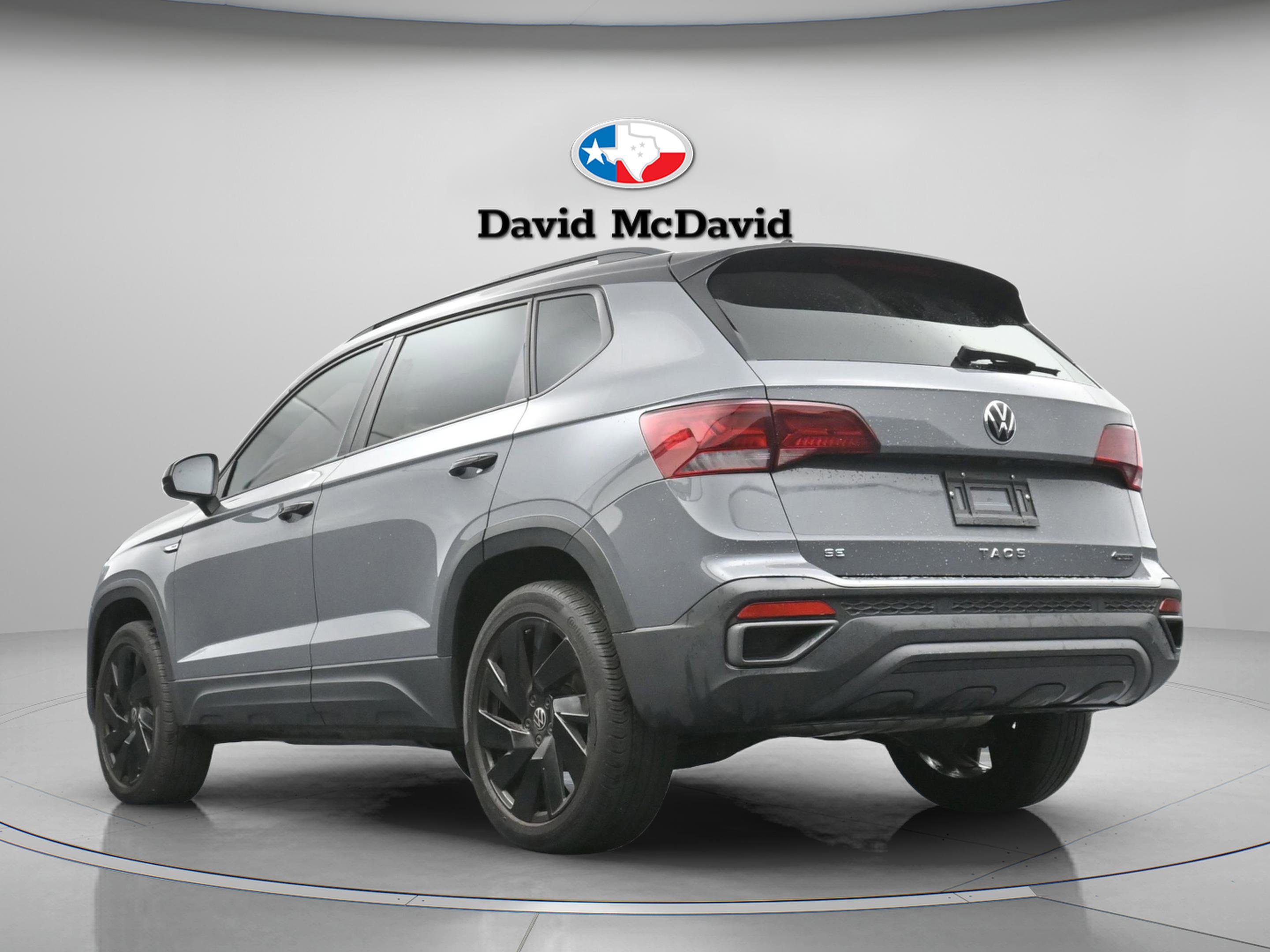 Used 2024 Volkswagen Taos SE image 13