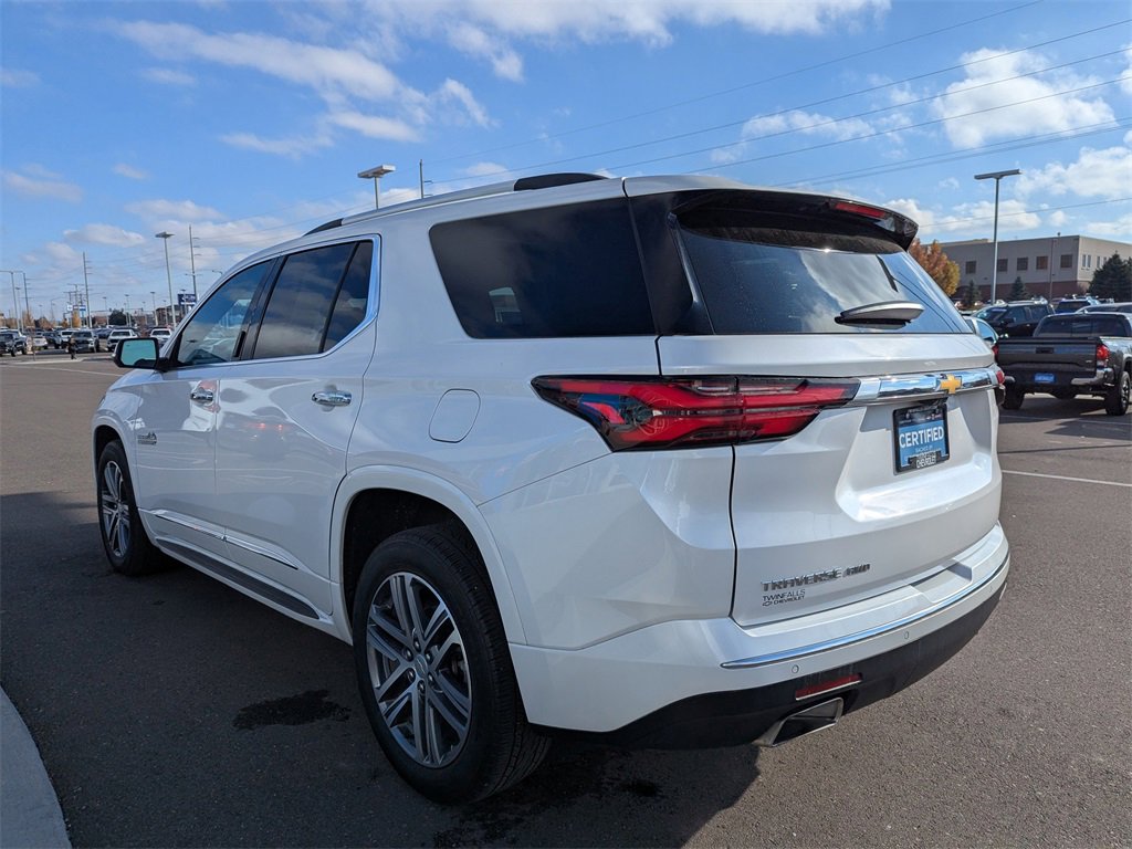 Used 2023 Chevrolet Traverse High Country w/ LPO, 'HIT The Road' Package image 34