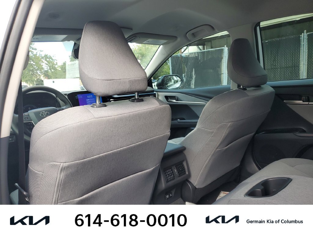 Used 2026 Toyota Camry LE w/ Convenience Package FWD image 20