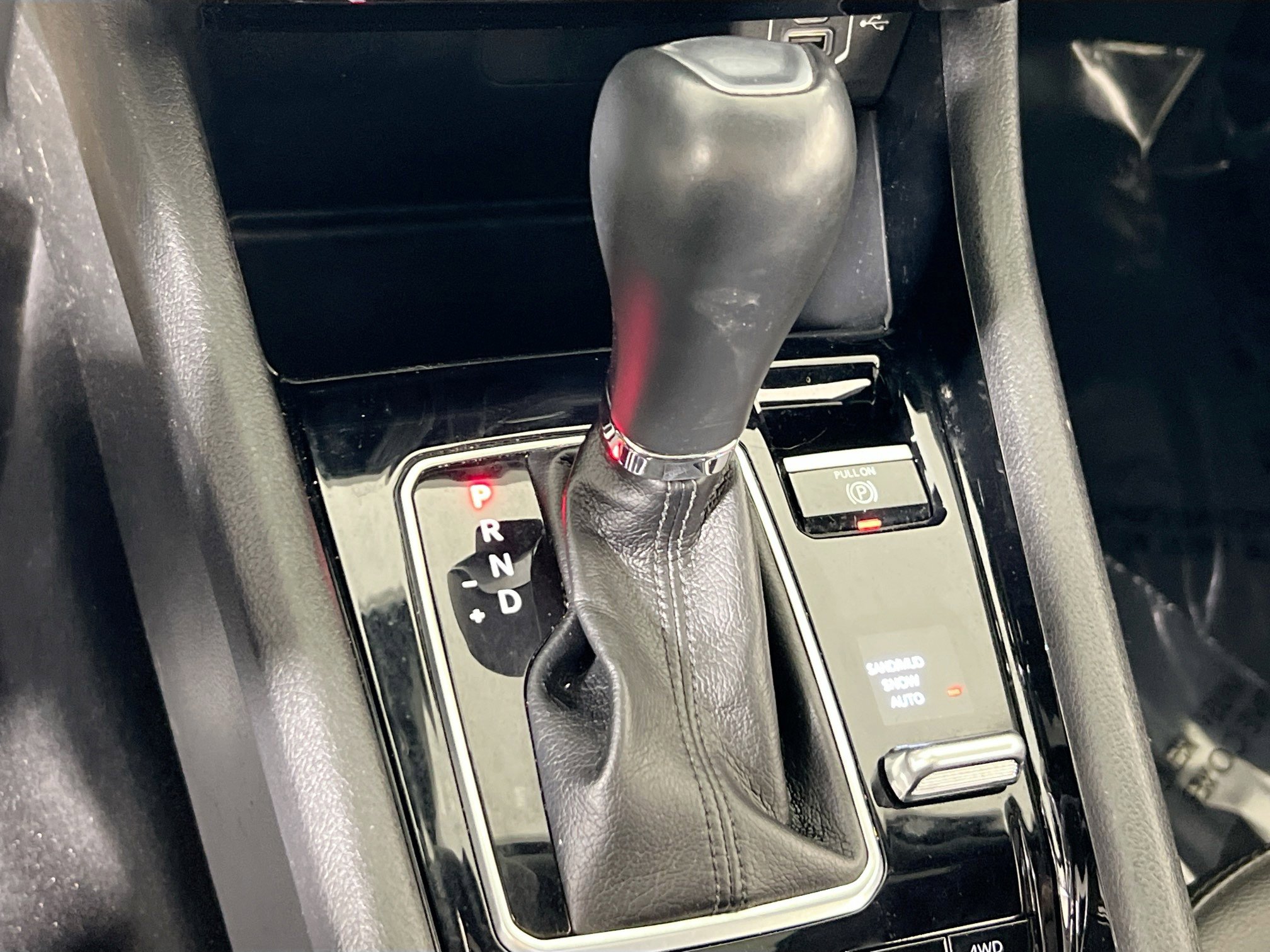 Used 2022 Jeep Compass Altitude w/ Sun and Sound Group image 16