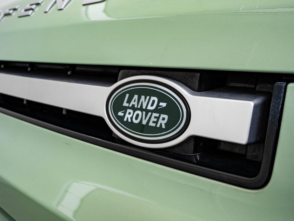 Used 2023 Land Rover Defender 110 75th Limited Edition image 3