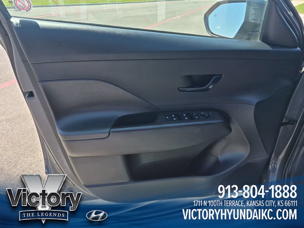 Used 2025 Hyundai Kona SEL FWD image 10