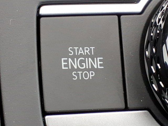 New 2026 Volkswagen Tiguan SE R-Line image 18