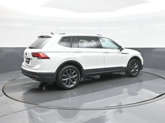 Used 2023 Volkswagen Tiguan SE FWD image 7