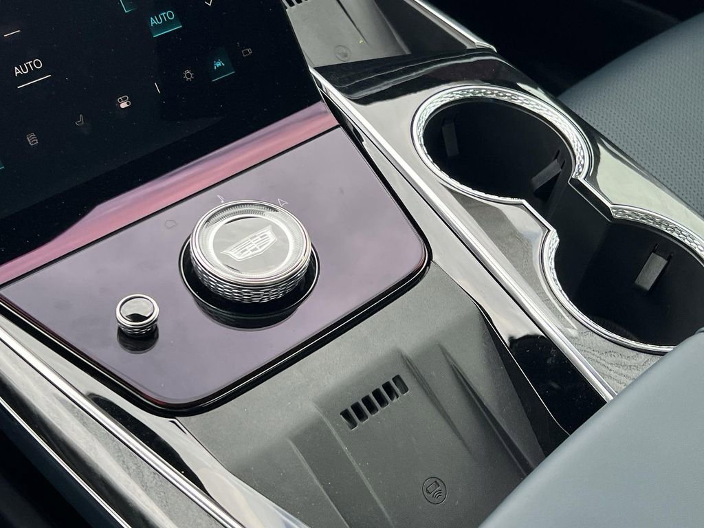 New 2026 Cadillac Escalade IQ Luxury 2 image 21