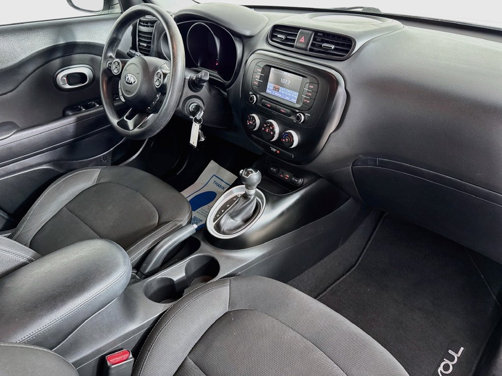 Used 2019 Kia Soul FWD image 32