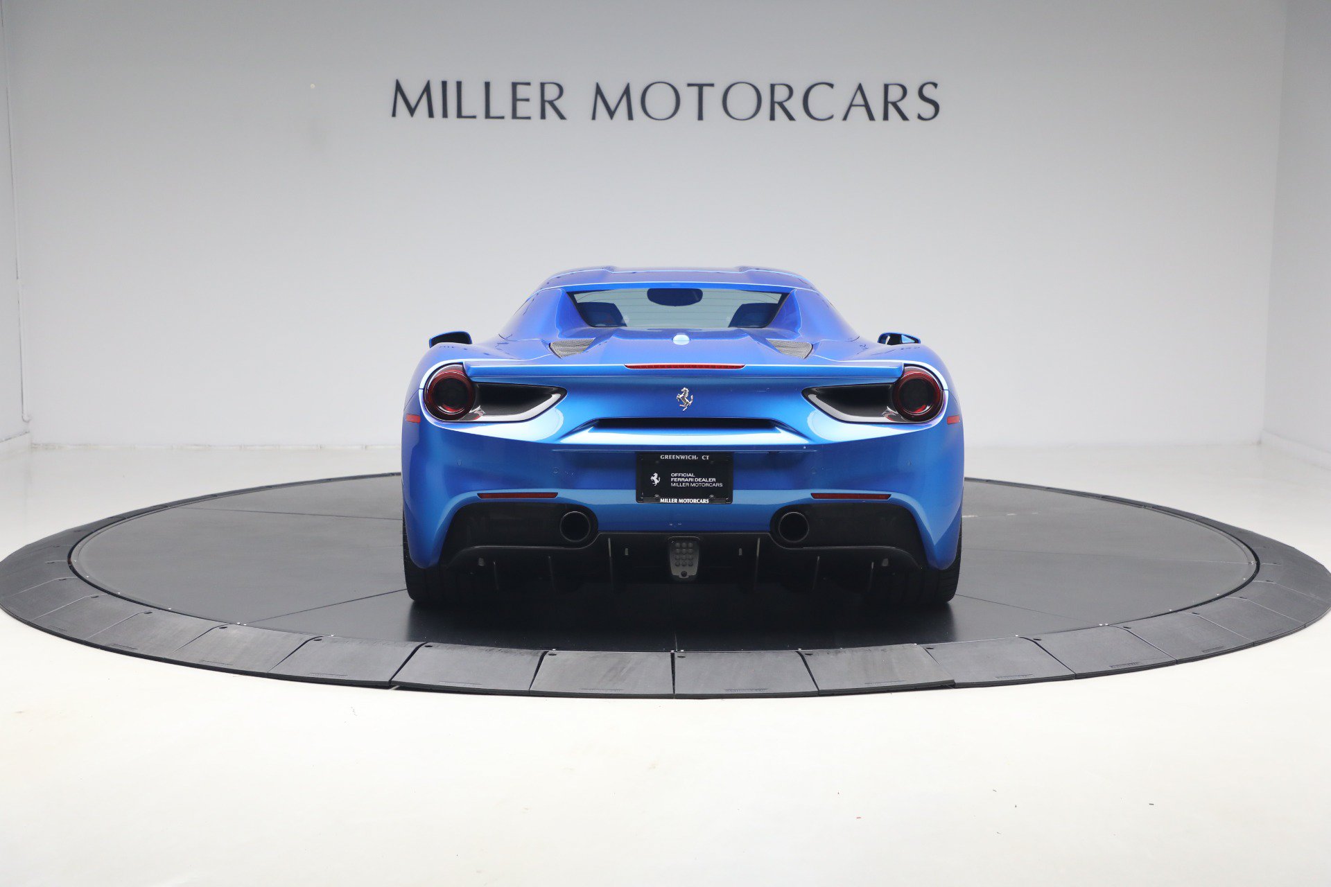 Used 2017 Ferrari 488 Spider RWD image 38